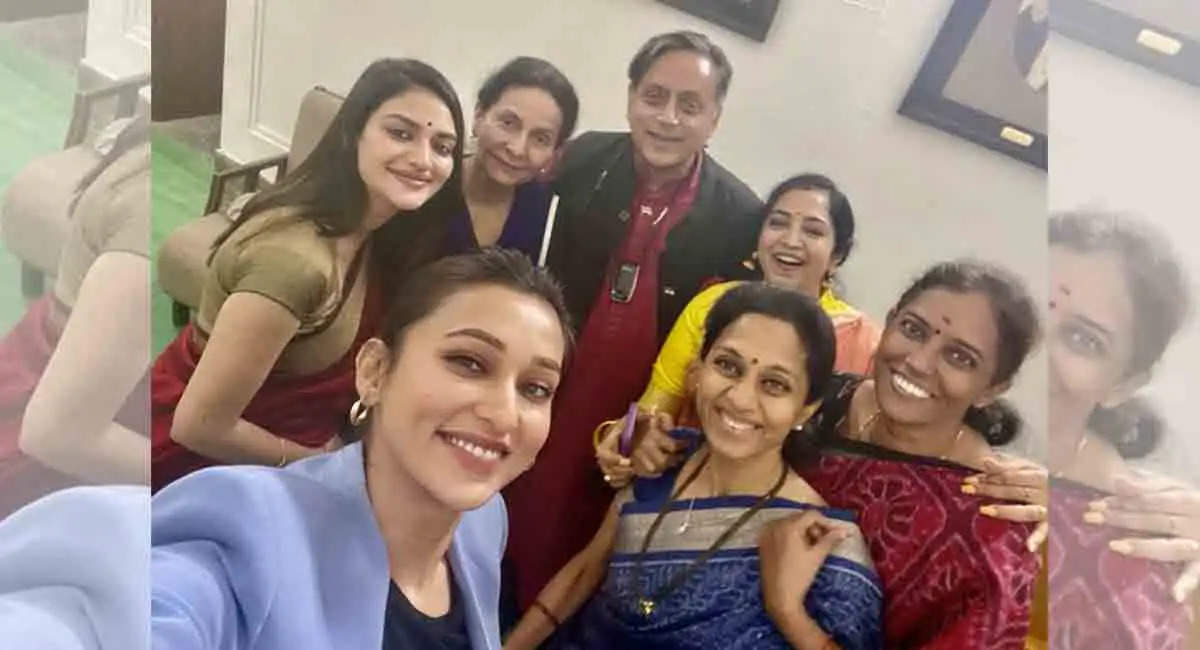 Shashi ‘s selfie with six women MPs  tweet sparks row